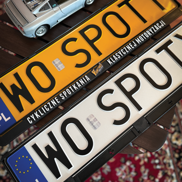 Nowe ramki tablicy rejestracyjnej Youngtimer Warsaw (komplet)
